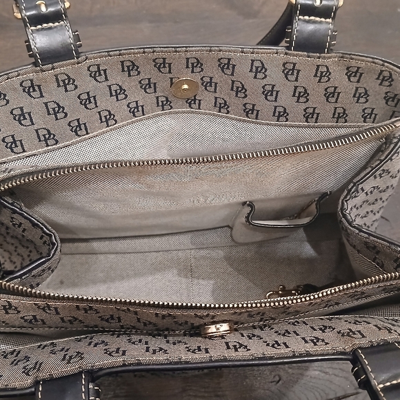 VINTAGE Dooney & Bourke Black Leather Gray Canvas Shoulder Bag Medium Size - Picture 11 of 11